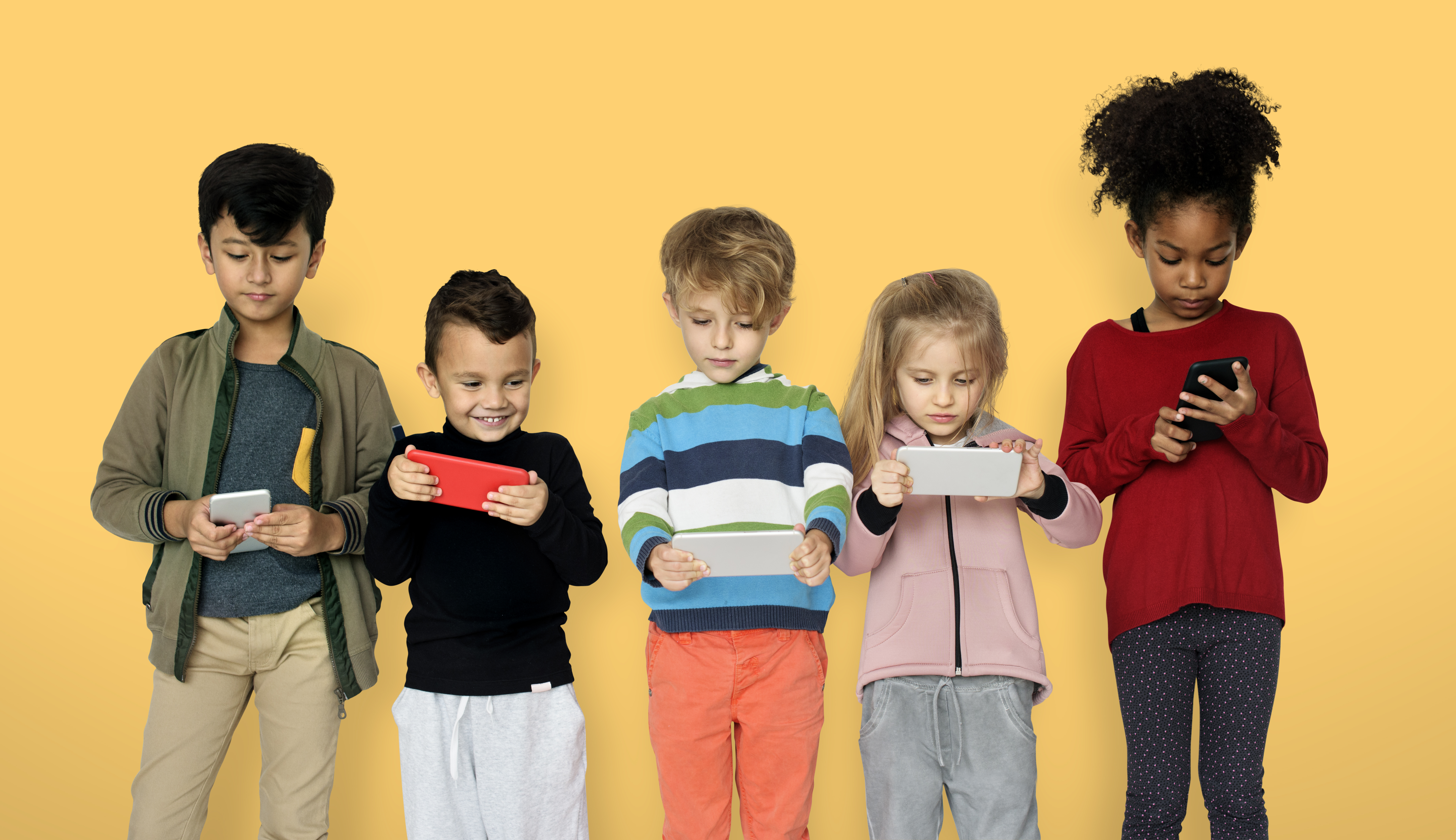 Little Children Playing Smart Phone – Youthrive: Integrated Therapy ...